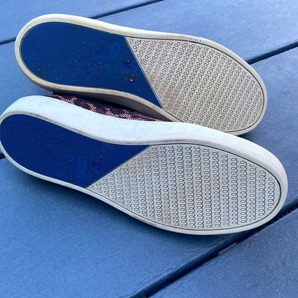 Rothy’s Chelsea Sneaker in Wildcat Limited Edition Sneakers-NEW - Picture 10 of 13